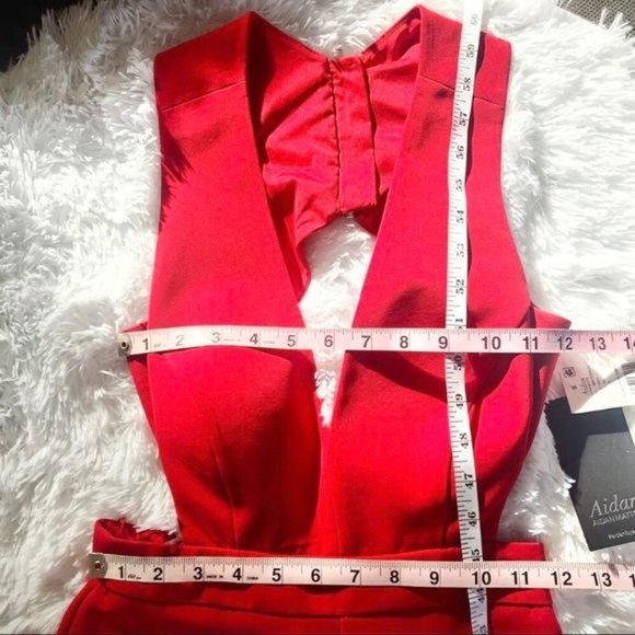 NWT AIDAN MATTOX RED CUT-OUT OPEN BACK JUMPSUIT LOW CUT PLUNGING NECK LINE - Picture 11 of 14